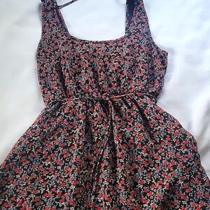 Sweet Claire Woman's Black & Red Ruched Sleeveless Sundress, Size: M